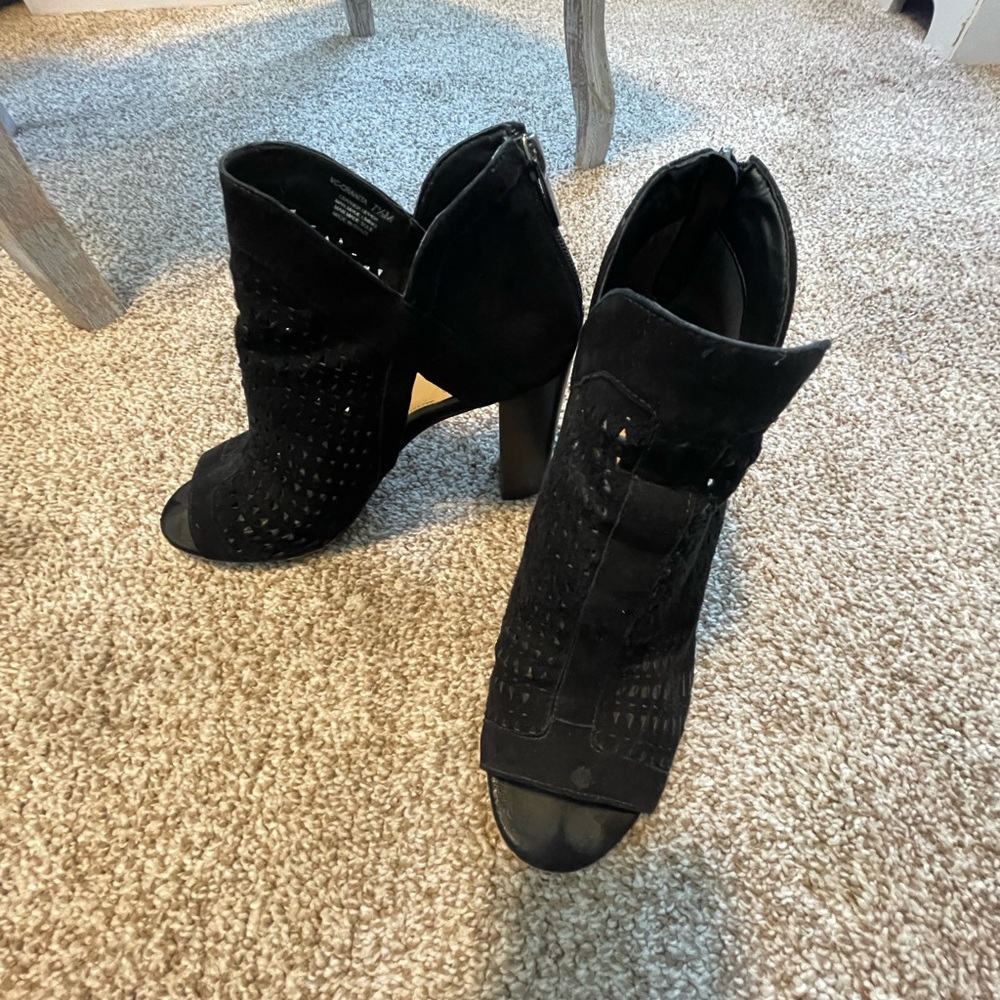 Vince Camuto • Cranita Peep Toe Bootie